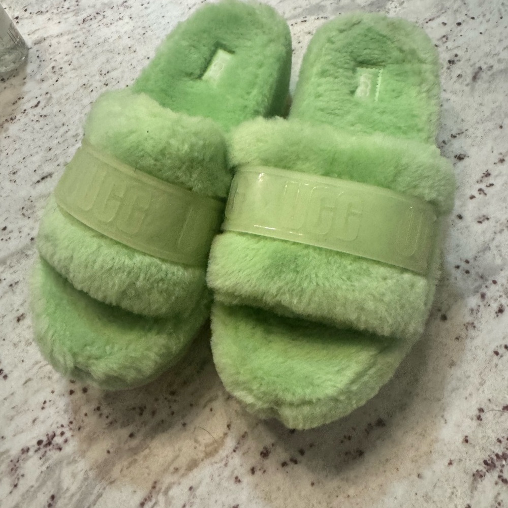 UGG Fluffita Women's Parakeet Green & Clear Platform Slides - Picture 2 of 4
